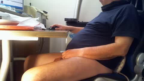 Snapshot of alex47100 chatting on 01/21/25, 09:13 alex47100 online show from 01/21/25, 09:13