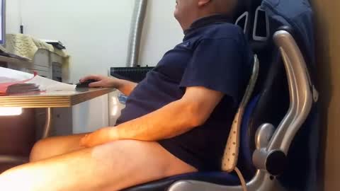 Snapshot of alex47100 chatting on 02/22/25, 11:02 alex47100 online show from 02/22/25, 11:02