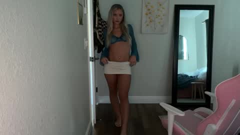 alex  online show from 10/29/25, 10:00