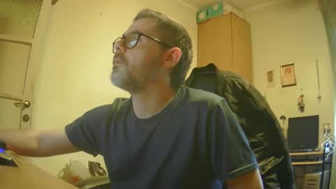 Snapshot of alex81pv1981 chatting on 01/02/25, 09:00 alex81pv1981 online show from 01/02/25, 09:00