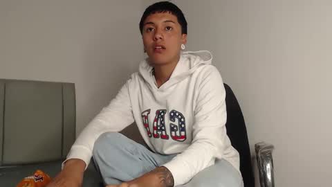 Snapshot of alex__lover chatting on 02/27/26, 02:55 Owen online show from 02/27/26, 02:55