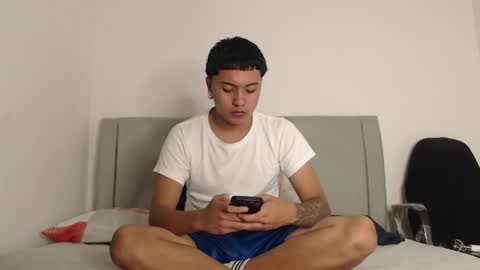 Snapshot of alex__lover chatting on 04/13/26, 12:16 Owen online show from 04/13/26, 12:16