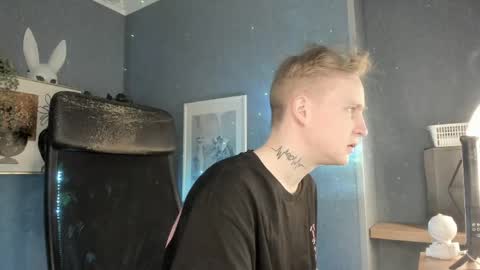 Snapshot of alex__sweet chatting on 04/03/26, 04:54 your Alex online show from 04/03/26, 04:54