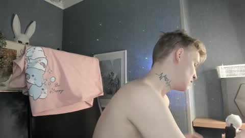 Snapshot of alex__sweet chatting on 04/11/26, 05:45 your Alex online show from 04/11/26, 05:45