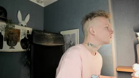 Snapshot of alex__sweet chatting on 04/18/26, 07:12 your Alex online show from 04/18/26, 07:12