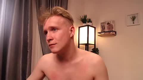 Snapshot of alex__sweet chatting on 04/25/26, 01:41 your Alex online show from 04/25/26, 01:41