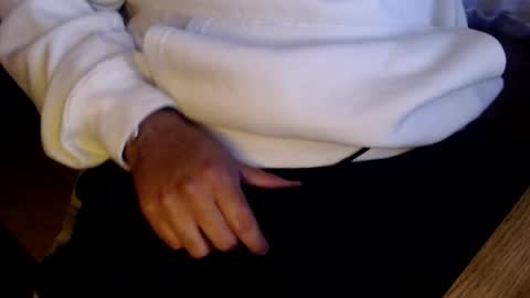 Snapshot of alex_alex140 chatting on 04/09/26, 03:39 alex_alex140 online show from 04/09/26, 03:39