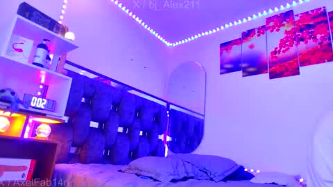 sneider online show from 11/23/25, 08:41