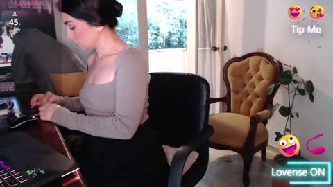 Snapshot of alex_and_theprof chatting on 01/21/25, 11:56 ALEX online show from 01/21/25, 11:56