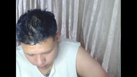 Snapshot of alex_bigclit chatting on 11/18/25, 04:06 alex_bigclit online show from 11/18/25, 04:06