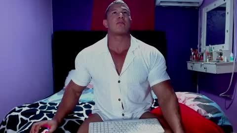 Snapshot of alex_bigcumvez chatting on 03/10/26, 11:21 perseuz online show from 03/10/26, 11:21