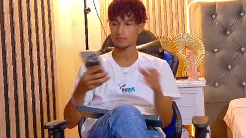 Snapshot of alex_bloom_ chatting on 06/24/26, 07:13 Alexander online show from 06/24/26, 07:13