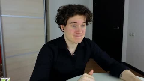 Snapshot of alex_candy_pump chatting on 12/05/24, 12:08 FAVORITE online show from 12/05/24, 12:08