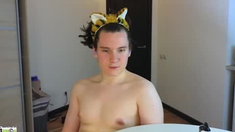 Snapshot of alex_candy_pump chatting on 02/11/25, 01:10 FAVORITE online show from 02/11/25, 01:10