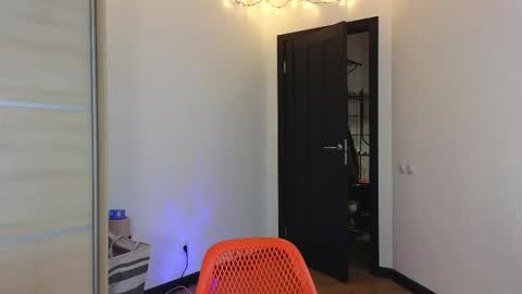 Snapshot of alex_candy_pump chatting on 02/22/25, 11:57 FAVORITE online show from 02/22/25, 11:57