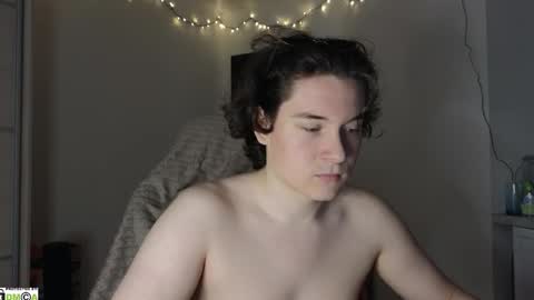 Snapshot of alex_candy_pump chatting on 09/29/25, 12:43 FAVORITE online show from 09/29/25, 12:43