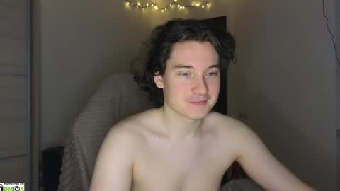 Snapshot of alex_candy_pump chatting on 10/28/25, 11:58 FAVORITE online show from 10/28/25, 11:58