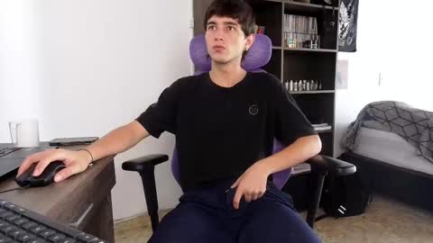 Snapshot of alex_connorr chatting on 10/03/25, 03:20 alex_connorr online show from 10/03/25, 03:20