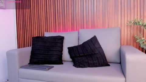 Snapshot of alex_cute77 chatting on 03/06/26, 12:23 alex online show from 03/06/26, 12:23