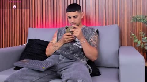 Snapshot of alex_cute77 chatting on 03/10/26, 11:37 alex online show from 03/10/26, 11:37