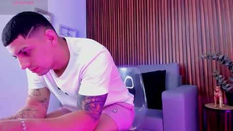 Snapshot of alex_cute77 chatting on 03/24/26, 12:32 alex online show from 03/24/26, 12:32