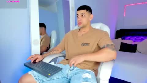 Snapshot of alex_cute77 chatting on 07/18/26, 12:20 alex online show from 07/18/26, 12:20