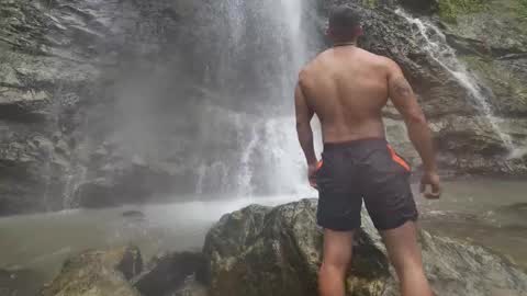 Snapshot of alex_deep69 chatting on 02/19/25, 08:52 Alex deep arias online show from 02/19/25, 08:52