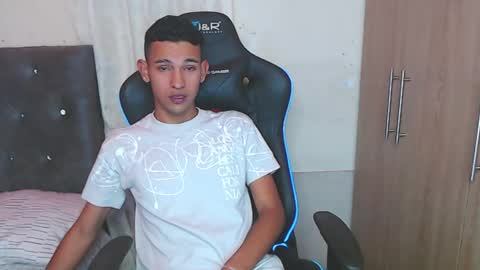 Alex online show from 01/12/25, 12:39