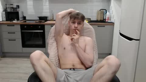 Snapshot of alex_gotcha chatting on 11/25/25, 09:59 Alex online show from 11/25/25, 09:59