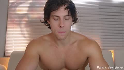 Snapshot of alex_islive chatting on 02/02/26, 07:12 Alex Stone online show from 02/02/26, 07:12