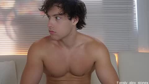 Snapshot of alex_islive chatting on 02/05/26, 08:57 Alex Stone online show from 02/05/26, 08:57