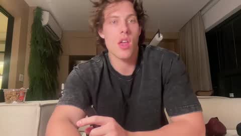Snapshot of alex_islive chatting on 05/13/26, 10:49 Alex Stone online show from 05/13/26, 10:49
