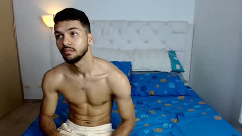 alex_jus1 online show from 10/23/25, 11:46