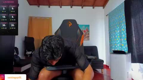 Snapshot of alex_lord_ chatting on 06/20/26, 08:22 i am Alex online show from 06/20/26, 08:22