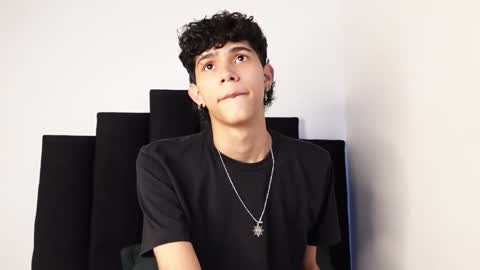 alex_mark_ online show from 09/18/25, 03:25