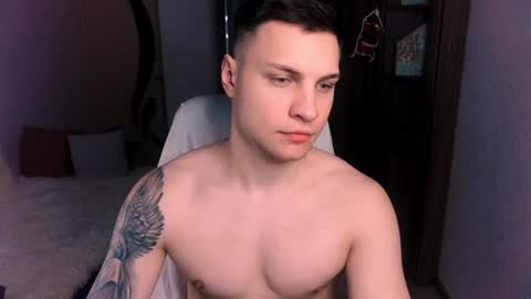 Snapshot of alex_milson chatting on 12/28/24, 02:33 alex_milson online show from 12/28/24, 02:33