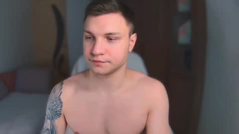 Snapshot of alex_milson chatting on 02/20/25, 05:01 alex_milson online show from 02/20/25, 05:01