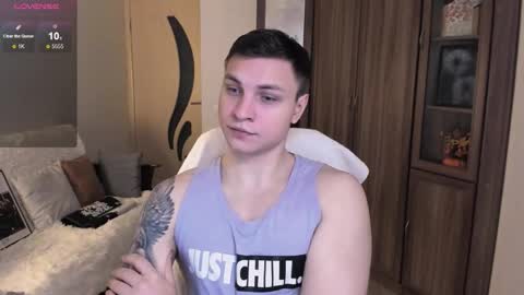 Snapshot of alex_milson chatting on 09/28/25, 08:03 alex_milson online show from 09/28/25, 08:03