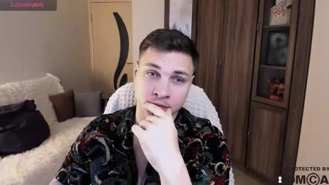 Snapshot of alex_milson chatting on 10/23/25, 07:07 alex_milson online show from 10/23/25, 07:07