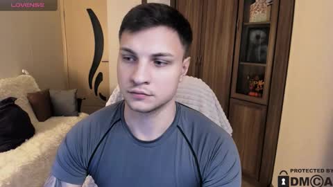 Snapshot of alex_milson chatting on 10/28/25, 04:09 alex_milson online show from 10/28/25, 04:09