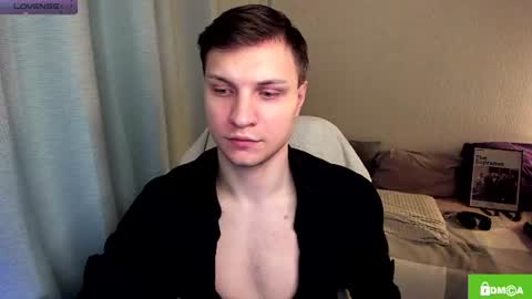 Snapshot of alex_milson chatting on 06/19/26, 12:37 alex_milson online show from 06/19/26, 12:37