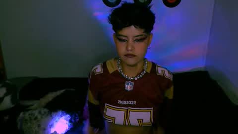 Snapshot of alex_one888 chatting on 10/31/25, 12:22 Alex online show from 10/31/25, 12:22