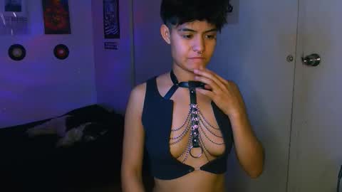 Snapshot of alex_one888 chatting on 11/12/25, 10:52 Alex online show from 11/12/25, 10:52