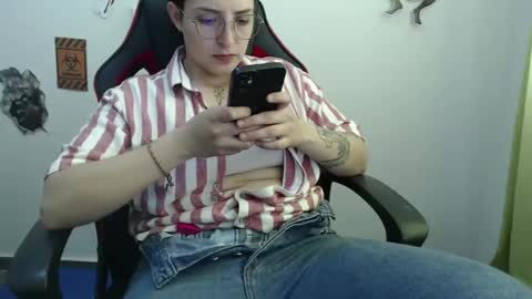 Snapshot of alex_parker07 chatting on 12/13/24, 07:21 Alex Parker online show from 12/13/24, 07:21