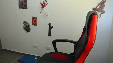 Snapshot of alex_parker07 chatting on 12/14/24, 05:36 Alex Parker online show from 12/14/24, 05:36