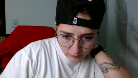 Snapshot of alex_parker07 chatting on 07/02/26, 03:23 Alex Parker online show from 07/02/26, 03:23