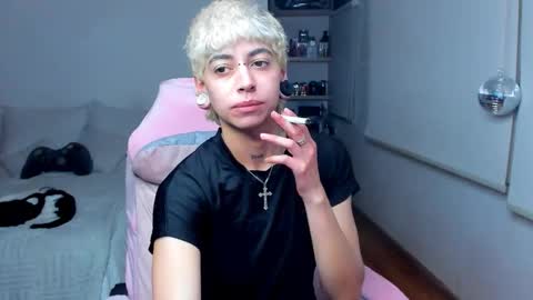 Snapshot of alex_poett chatting on 03/03/26, 06:30 Residente0xxx online show from 03/03/26, 06:30