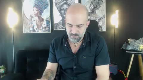 Snapshot of alex_saints_ce chatting on 11/14/25, 02:27 Alex Saints online show from 11/14/25, 02:27