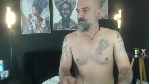 Snapshot of alex_saints_ce chatting on 04/15/26, 04:58 Alex Saints online show from 04/15/26, 04:58