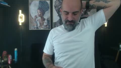 Snapshot of alex_saints_ce chatting on 04/28/26, 02:33 Alex Saints online show from 04/28/26, 02:33